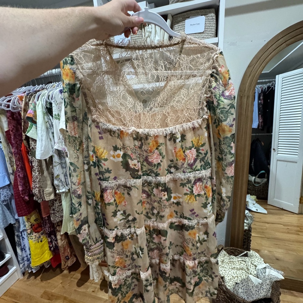 Alice + Olivia Floral Long Sleeve Dress